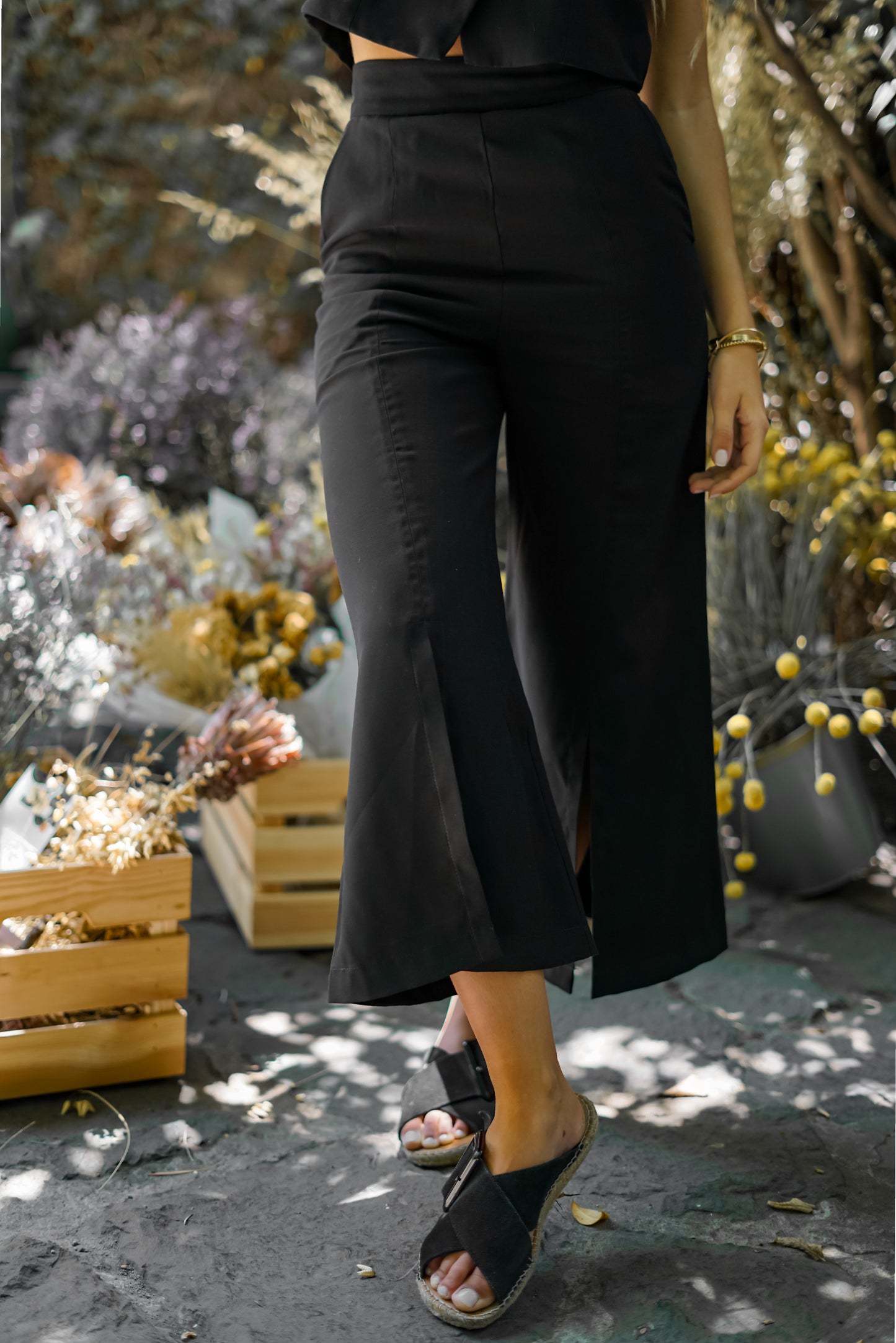 Pantalón crop negro mujer cupro - Pantalón Perissa