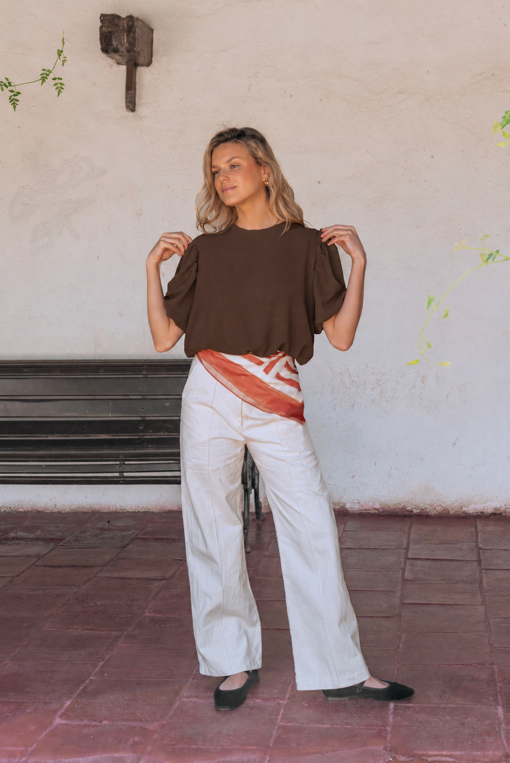 Blusa Emma Manga Corta Café